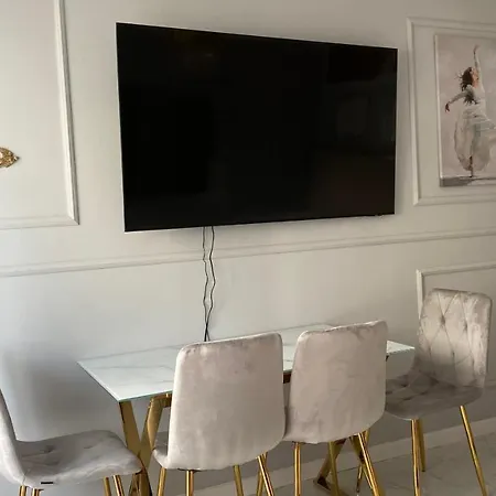 Gold Glamour Z Dwoma Sypialniami, Duzy Balkon Apartment