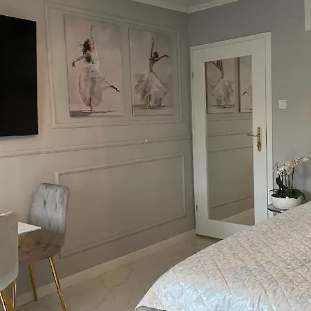Apartment Gold Glamour Z Dwoma Sypialniami, Duzy Balkon *