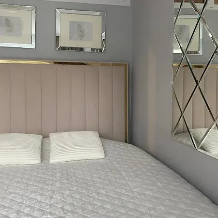 Gold Glamour Z Dwoma Sypialniami, Duzy Balkon *