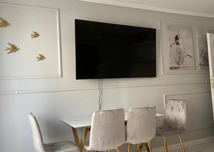 דירה Gold Glamour Z Dwoma Sypialniami, Duzy Balkon סופוט