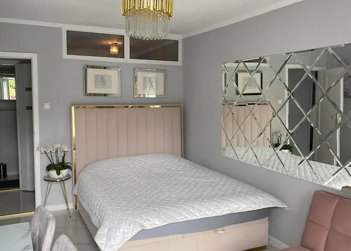 Gold Glamour Z Dwoma Sypialniami, Duzy Balkon