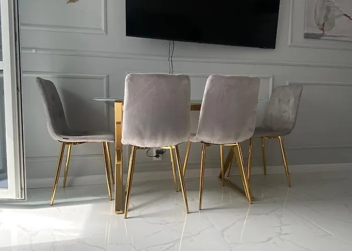 Gold Glamour Z Dwoma Sypialniami, Duzy Balkon Lejlighed