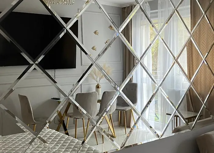 Gold Glamour Z Dwoma Sypialniami, Duzy Balkon * סופוט